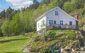 4 Bedroom Amazing Home In Sannidal